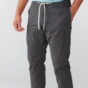 Vuori Men’s Ripstop Pant in Charcoal Dark Gray Size Large